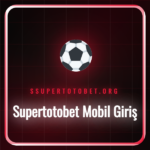 Akıllı telefondan Supertotobet mobil giriş yapan bir kullanıcı.